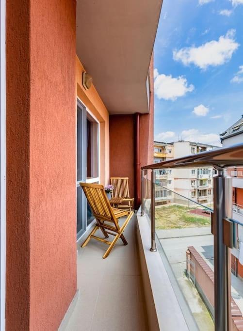 The Little Beauty Next To Old Town & Kapana Apartment Plovdiv Bagian luar foto
